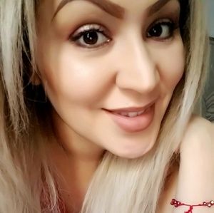 Meet your Posher, Indira